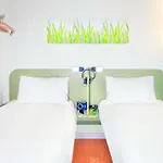 Ibis Budget