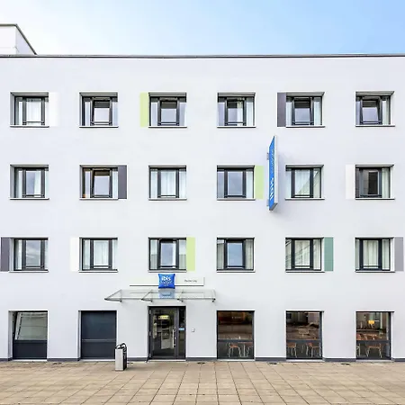 Ibis Budget