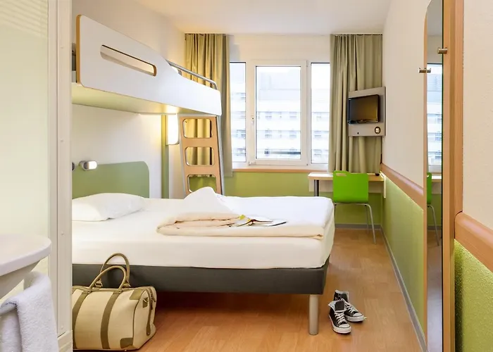 Ibis Budget מלון 3*